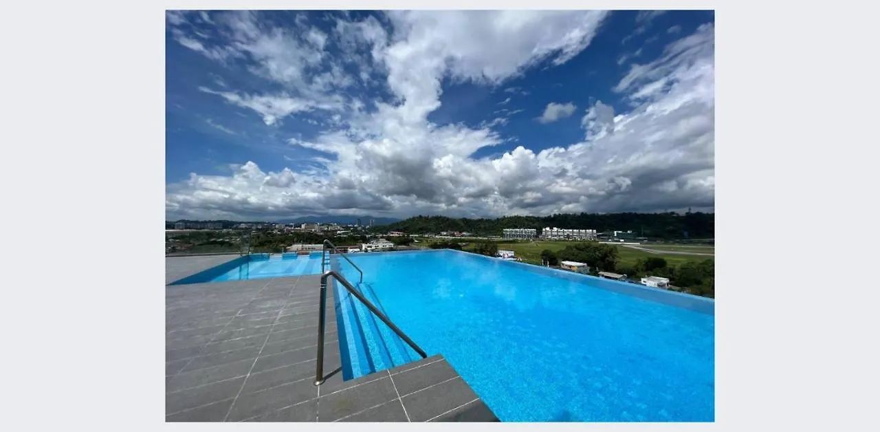 شقة Nilam 2 Aru Suites 3Br Nilam Residence Infinity Pool كوتا كينابالو ماليزيا